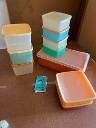 Vintage - Tupperware Square Storage With Lids With 10 Pieces Total