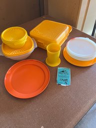 Vintage - Tupperware Childs Chill Plate With Lid, Kids Cup, Lunch Box, Plate And Two Storage Bowls With Lids