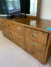 Rm 7 - 9 Drawer Wooden Dresser With Attached Mirror