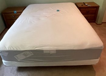 Rm6 Queen Mattress And Boxspring On Metal Stand