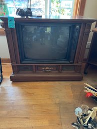 Zenith Sentry 2 Console TV  27in Diagonal.  32in Tall X 38.5in Wide X 18.75in