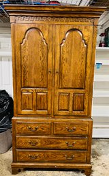 R0 Vintage Solid Wood Armoire Drawers/Cabinets