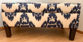 R6 Upholstered Storage Ottoman