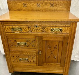 Wooden Wash Table Dresser W/drawers