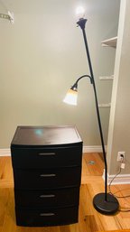 R6 Sterilite Storage Unit And Lamp