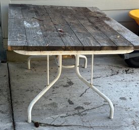 R00 Outside Table