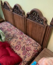 Rm 5 - Full Size Mattress With Box Spring, Wooden Headboard, Assorted Comforters, Throw Blankets, Blankets