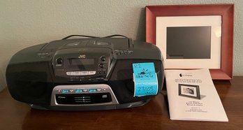 R2 JVC Dual Cassette, 3 Disc CD, Radio Clock GiiNii Digital Picture Frame