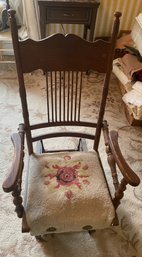 Rm8 Antique Wood Rocking Chair With Stitched Seat