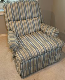 R4 Reclining Spinning Chair