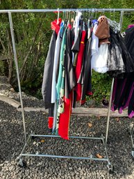 R00 Clothes Rack 52in X 21in