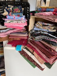 R0 Lot Of Fabric. Various Lengths And Patterns