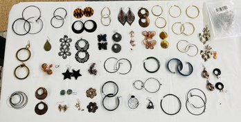 BNH Huge Jewelry Lot Earrings Womans Fashion