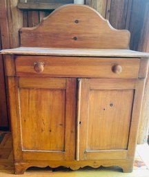 R1 Wood Cabinet