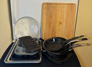 R2 Kitchenware Lot To Include Pots, Pans, Cupcake Pans, And More!