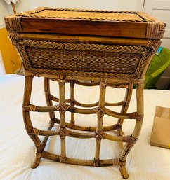 R3 Wicker Side Table