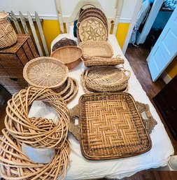 R3 Huge Lot Of Wicker Trays And Baskets Assortment