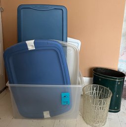 R6 Four Storage Containers With Lids, Two Waste Baskets