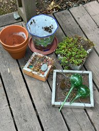 R00 Pot Lot To Include Two Small Plants