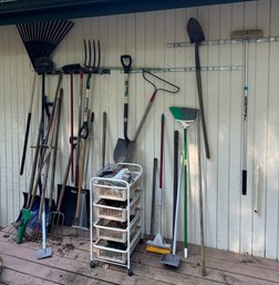 R00 Large Lot Of Gardening Tools, Does Not Include Rack Which Holds Some Of Them