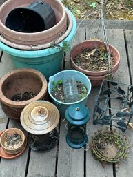 R00 Various Pots, Some With Plants And Soil, Bird Feeders And Potting Accessories