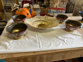 R0 Set Of Four Russian Hand Painted Bowls, Decorative Gold Bowl