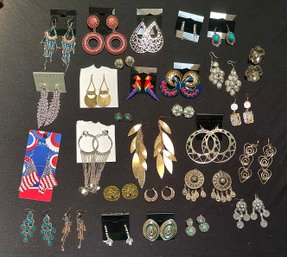 R2 Variety Of Costume Jewelry To Include 29 Pairs Of Earrings