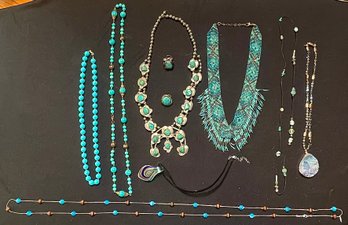 R2 Variety Of Costume Jewelry To Include 8 Necklaces And 2 Rings