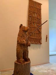 RM9 Handmade Wall Hanging, Wood Carved Bear On Stump With Fishing Pole