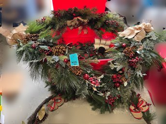 R0 Holiday Wreaths, Swags, Garlands, And Candle Holder Table Toppers