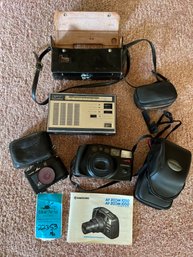 R1 Vintage Sanyo Cadnica Portable Radio, Samsung AF Zoom1050, Fujica Mini 35mm Camera