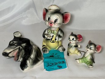 R6 Vintage 1940s Big Eye Mouse With Babies On Tether. Ceramic/porcelain Vintage Dog Head