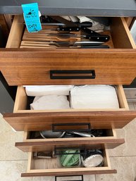 Kitchen Knives Including Holder, Hot Pads, Chefs Choice Electric Knife Sharpener, Napkins, Twine,