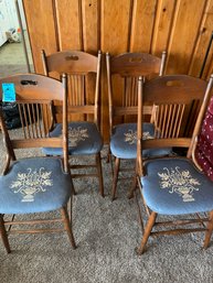 RM5 Set Of Four Matching Wooden Dining Chairs With Fabric Seats