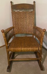 RM6 Wicker Rocking Chair