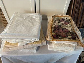 R4 Lot Of Table Cloth, Various Linens, Apple Sauce Sack Bag