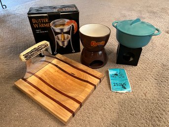 R3 Le Creuset Chocolate Melter/warmer Kahlia Brand Melter, Four Piece Butter Warmer And Cheese Board