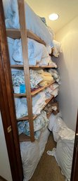 R8 Closet Of Linens In Twin And Double Sizes, Mattress Covers, And Pillows