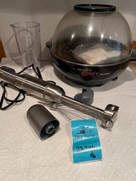 R3 West Bend Stir Crazy Popcorn Maker, Cuisinart Stick Blender With Attachments. Worked At Time Of Lotting