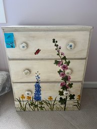 R7 Small Painted Wood Dresser 29in X 23.25in X 13in