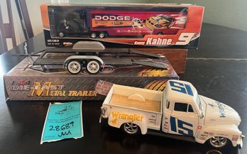 R1 Die-Cast Chevrolet Wrangler, Die-Cast Metal Trailer, Die-cast Nascar Kasey Kahne Trailer Rig