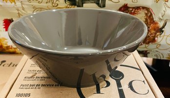 R2 Pampered Chef Large Round Platter And Small Graystone Serving Bowl