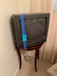 RM7 Zenith TV, Side Table