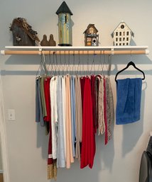 Linens On Hangers, Bird Decor, Laundry Room Mat