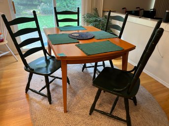R3 Dining Room Table  With Built In Extensions And Seven Chairs.  Placemats Included