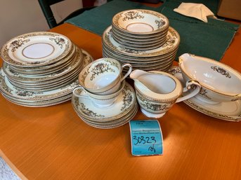 R3 Noritake Crestwood China. Please See Photos For More Details