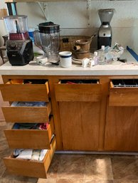 Kitchen Lot 2 To Include Oster Blender, Coffee Grinder Basket, Kitchen Towels, Serving Ware, Kitchen Tools