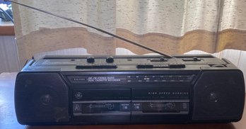 RM3 GE AM/FM Stereo Radio Dual Cassette Recorder