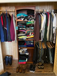 Mens Clothing - Mostly 2xl,  Store Tags On Many- Polos, Button Up Dress Shirts, Tshirts, Pants, Jeans
