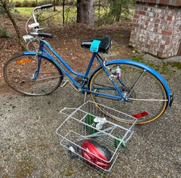 R0 Vintage Schwinn Suburban Multi-speed Bicycle With Accessories
